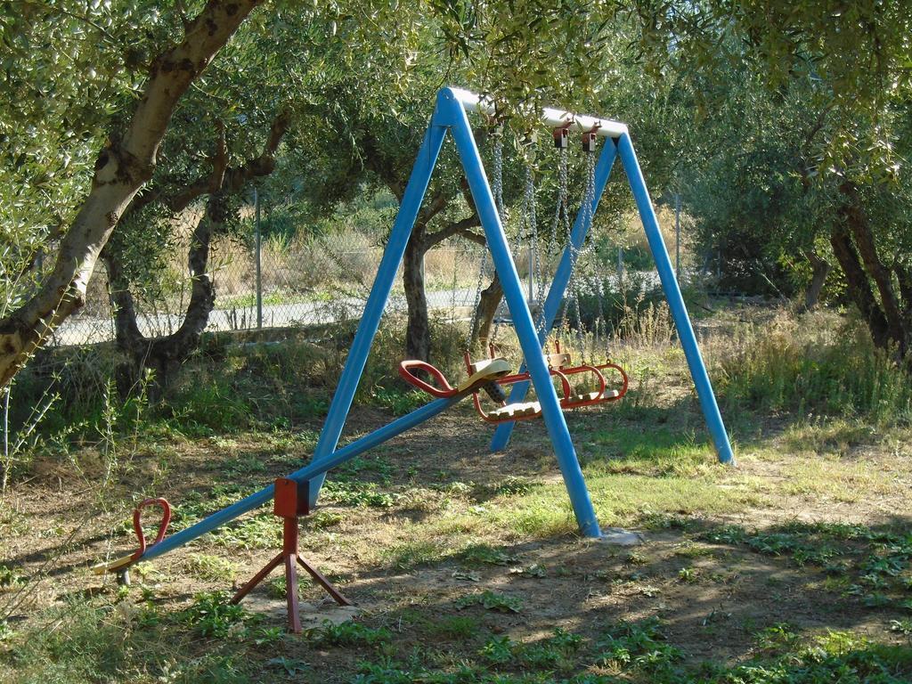 Tompras Village *